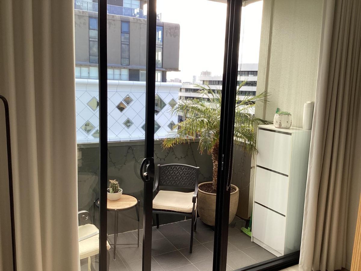 In The Heart Of Port Melbourne Apartamento Exterior foto