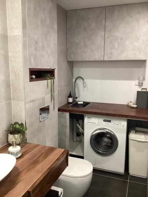 In The Heart Of Port Melbourne Apartamento Exterior foto