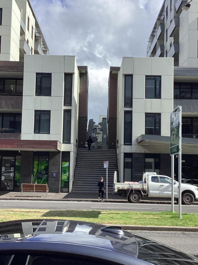 In The Heart Of Port Melbourne Apartamento Exterior foto
