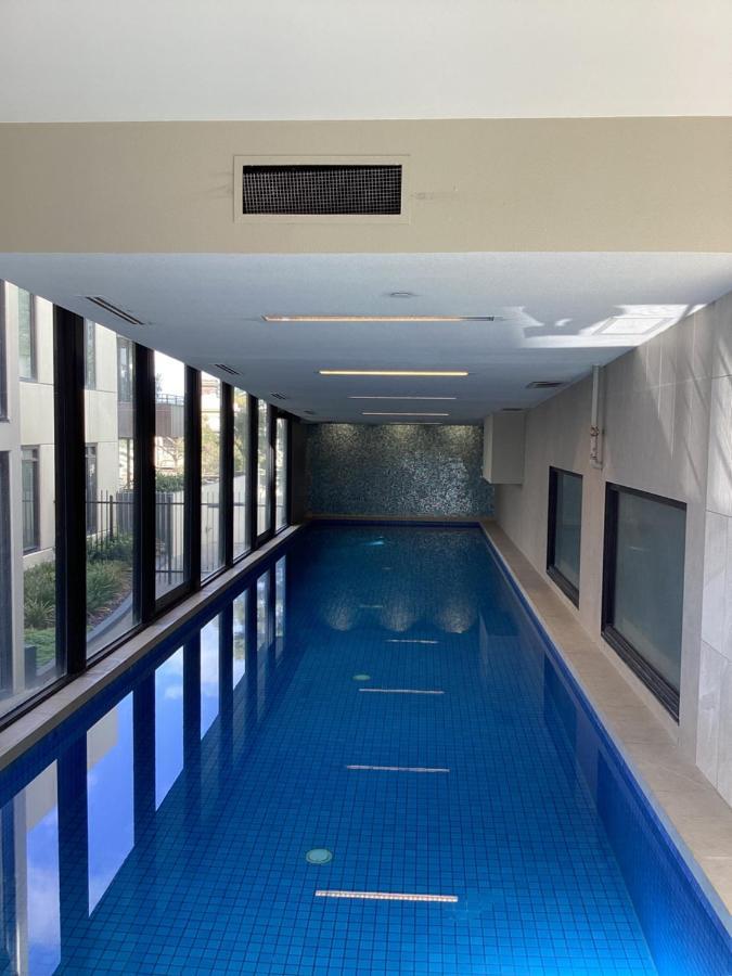 In The Heart Of Port Melbourne Apartamento Exterior foto