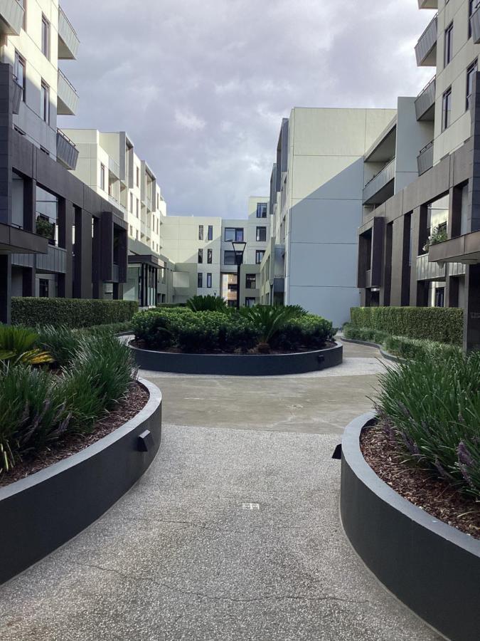 In The Heart Of Port Melbourne Apartamento Exterior foto